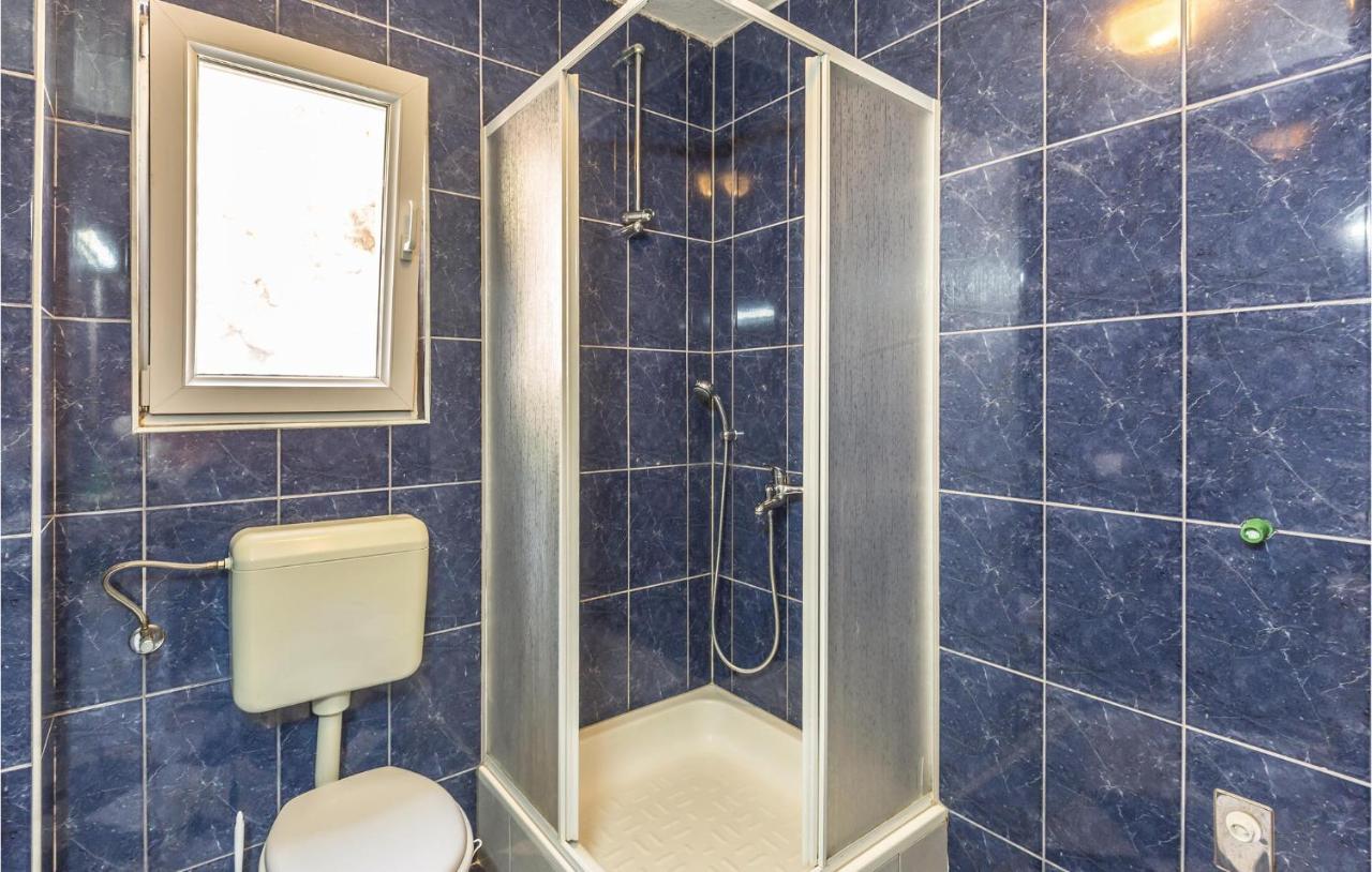 2 Bedroom Beautiful Apartment In Макарска Экстерьер фото